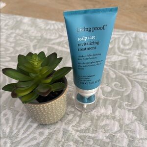 Living Proof Scalp Care REVITALIZING Treatment in Blue Tube